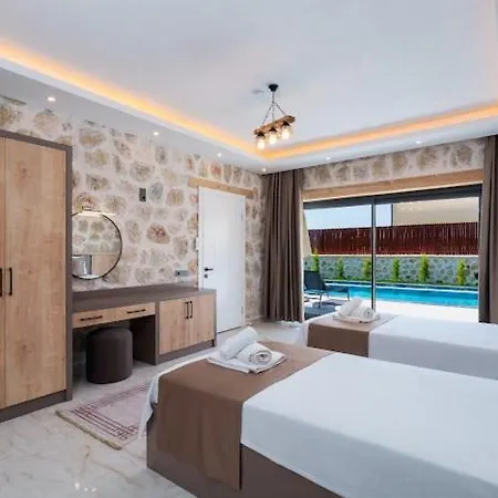 Elsia, The Favorite Of 2025 Villa