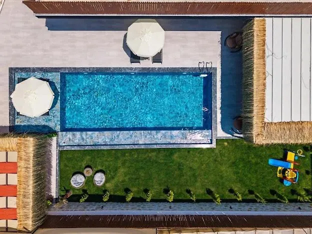 Elsia, The Favorite Of 2025 Villa *